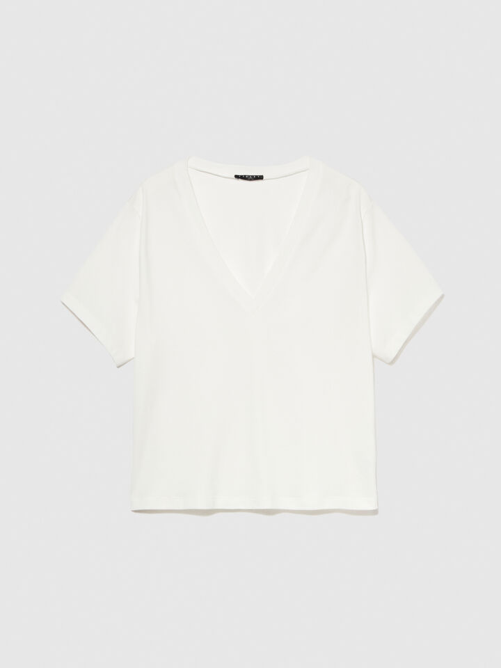T-shirt with V-neck in 100% organic cotton - women's short sleeve t-shirts - White | Sisley image number 6
